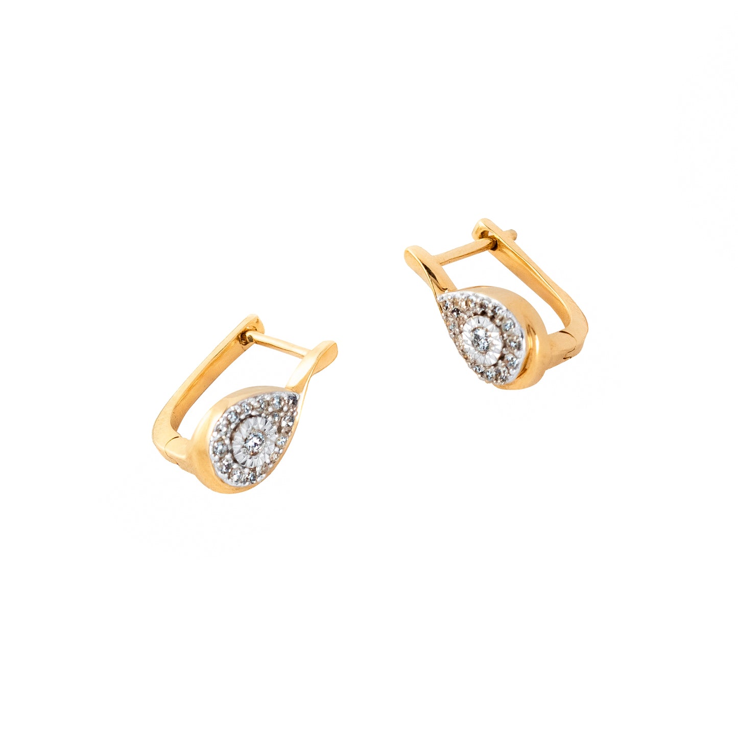 Arracadas con Diamantes Naturales en Oro de 10 Kilates. Oro Fino Joyería.